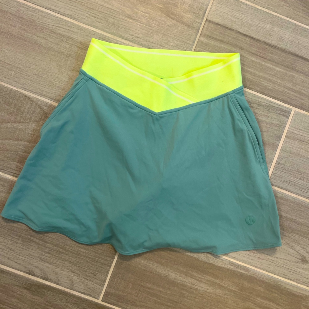 Lululemon Tennis skirt size 2